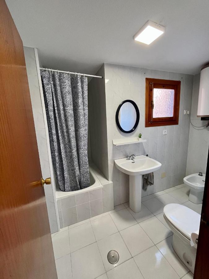 Estudio En La Playa Торевьиа Экстерьер фото