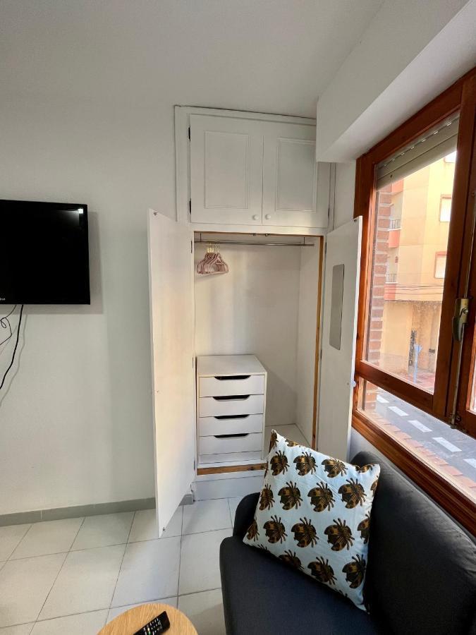 Estudio En La Playa Торевьиа Экстерьер фото